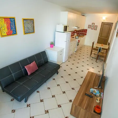 Moderne In Mit Garten Und Terrasse - B57089 Poreč