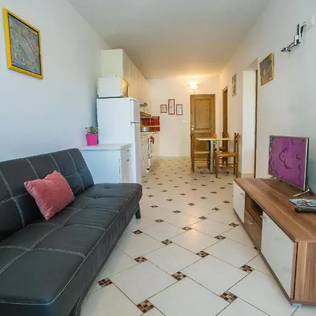 Apartment Moderne In Mit Garten Und Terrasse - B57089 Porec