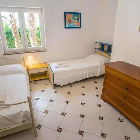 Apartment Moderne In Mit Garten Und Terrasse - B57089